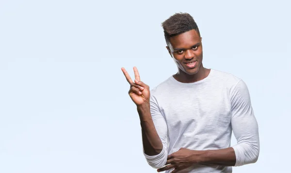 Joven Hombre Afroamericano Sobre Fondo Aislado Sonriendo Con Cara Feliz — Foto de Stock