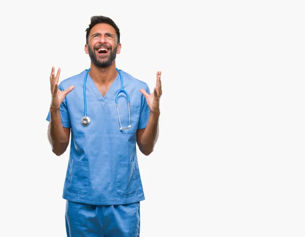 Dorosły Hiszpanin Lekarza Lub Chirurga Mężczyzna Białym Tle Crazy Mad — Zdjęcie stockowe