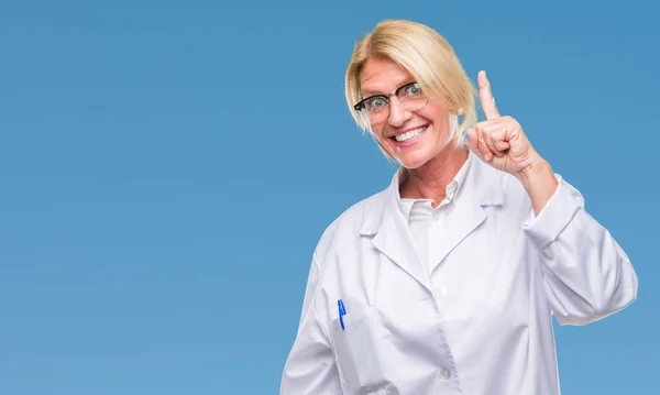 Middle Age Blonde Therapist Woman Wearing White Coat Isolated Background — Stock Photo, Image