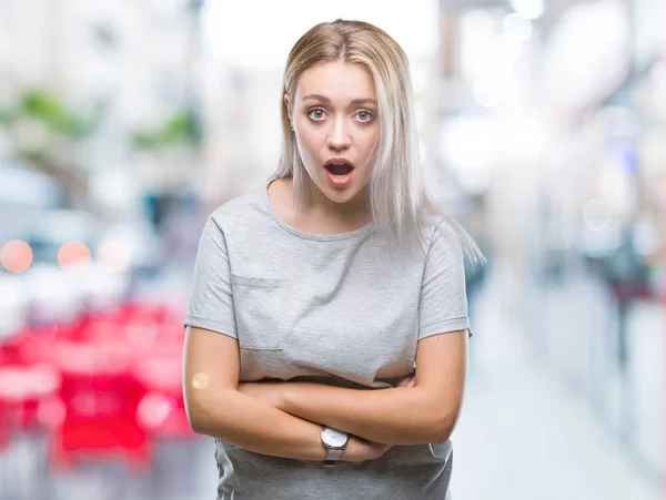 Unga Blonda Kvinnan Över Isolerade Bakgrund Rädd Och Chockad Med — Stockfoto