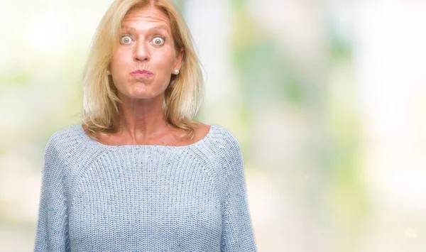 Blonde Frau Mittleren Alters Winterpullover Über Isoliertem Hintergrund Die Wangen — Stockfoto