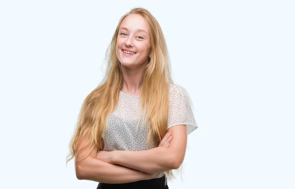 Rubia Adolescente Mujer Con Lunares Camisa Cara Feliz Sonriendo Con — Foto de Stock
