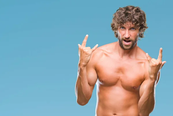 Pohledný Model Hispánský Muž Sexy Košili Izolované Pozadí Křičí Šílený — Stock fotografie