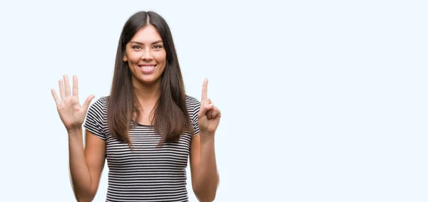 Junge Schöne Hispanische Frau Zeigt Und Zeigt Mit Finger Nummer — Stockfoto