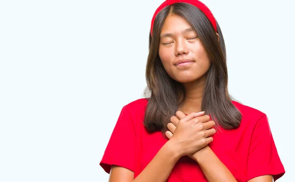 Jonge Aziatische Vrouw Geïsoleerde Achtergrond Glimlachend Met Handen Borst Met — Stockfoto