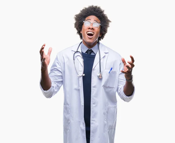 Afro Amerikaanse Dokter Man Geïsoleerde Achtergrond Gekke Gekke Schreeuwen Schreeuwen — Stockfoto