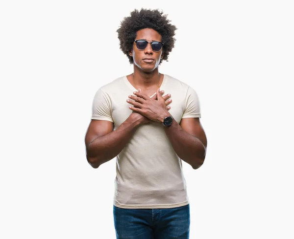 Uomo Afro Americano Che Indossa Occhiali Sole Sfondo Isolato Sorridente — Foto Stock