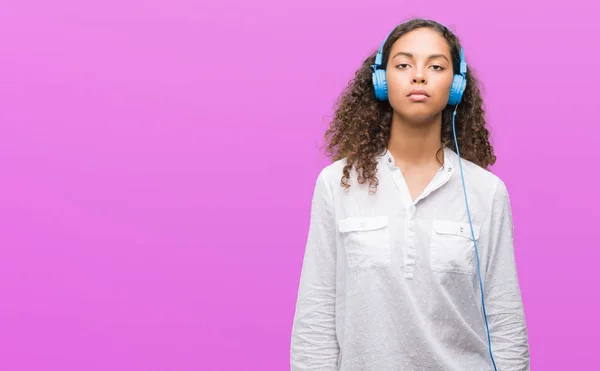 Young Hispanic Woman Wearing Headphones Confident Expression Smart Face Thinking — Stock Photo, Image