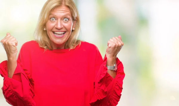 Blonde Frau Mittleren Alters Mit Isoliertem Hintergrund Feiert Überrascht Und — Stockfoto