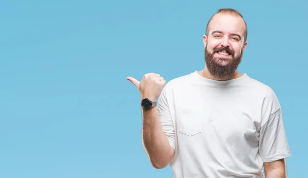 Jovem Caucasiano Hipster Homem Vestindo Casual Shirt Sobre Isolado Fundo — Fotografia de Stock