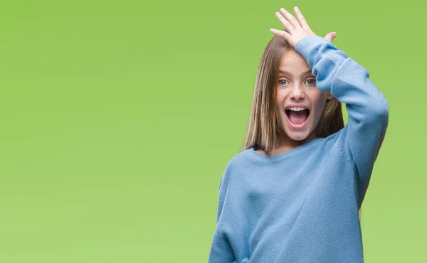 Joven Chica Hermosa Con Suéter Invierno Sobre Fondo Aislado Sorprendido — Foto de Stock