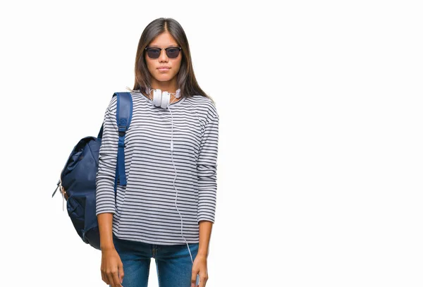 Junge Asiatische Studentin Mit Kopfhörer Und Rucksack Über Isoliertem Hintergrund — Stockfoto