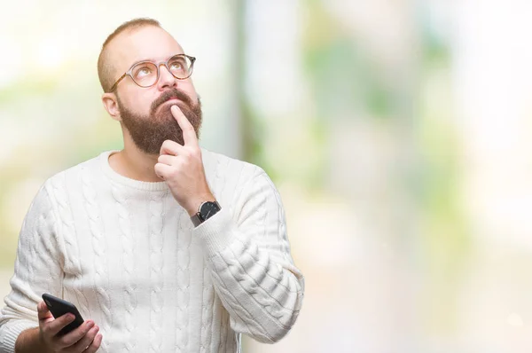 Joven Caucásico Hipster Hombre Mensajes Texto Que Envían Mensaje Utilizando —  Fotos de Stock