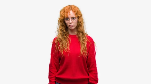 Jeune Femme Rousse Portant Pull Rouge Déprimé Inquiet Pour Détresse — Photo