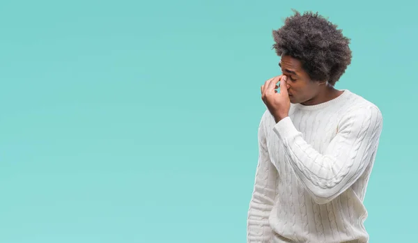 Uomo Afro Americano Sfondo Isolato Stanco Sfregamento Naso Occhi Sensazione — Foto Stock