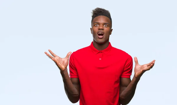 Jovem Afro Americano Sobre Fundo Isolado Louco Louco Gritando Gritando — Fotografia de Stock