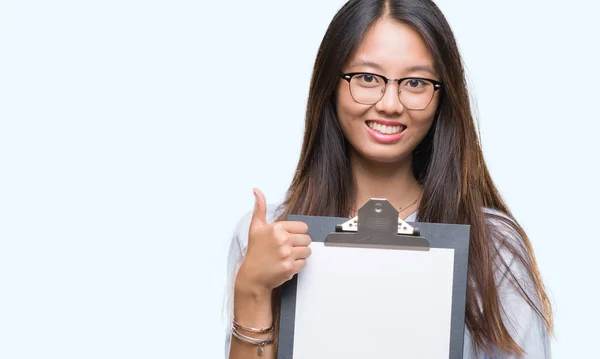 Joven Asiático Negocios Mujer Holding Portapapeles Sobre Aislado Fondo Feliz —  Fotos de Stock