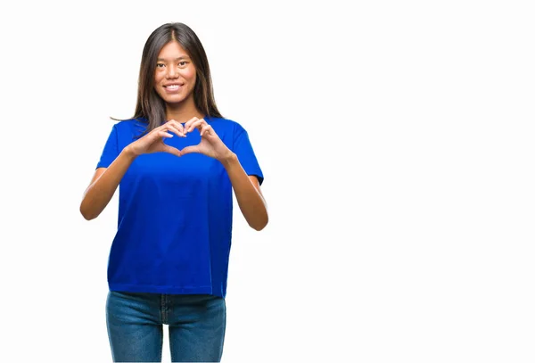Mujer Asiática Joven Sobre Fondo Aislado Sonriendo Amor Mostrando Símbolo — Foto de Stock