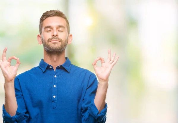 Jonge Knappe Man Geïsoleerde Achtergrond Ontspannen Lachend Met Ogen Gesloten — Stockfoto