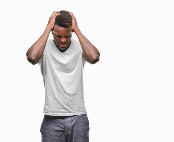 Hombre Afroamericano Joven Sobre Fondo Aislado Que Sufre Dolor Cabeza —  Fotos de Stock