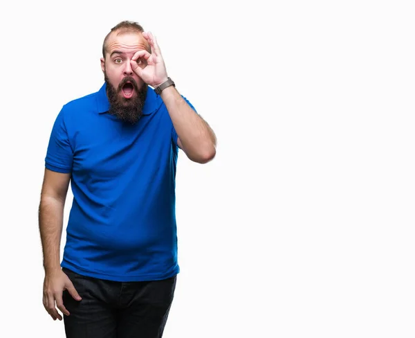 Joven Hombre Hipster Caucásico Con Camisa Azul Sobre Fondo Aislado — Foto de Stock