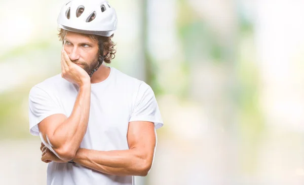 Handsome Hispanic Cyclist Man Wearing Safety Helmet Isolated Background Thinking — Stock Photo, Image