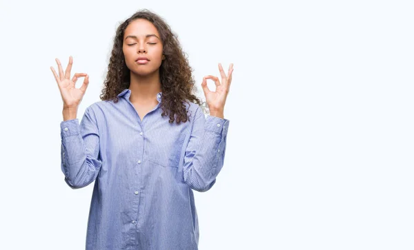 Young Hispanic Business Woman Relax Smiling Eyes Closed Doing Meditation — Stock Photo, Image