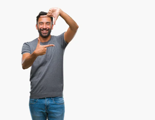 Hombre Hispano Adulto Sobre Fondo Aislado Sonriendo Haciendo Marco Con — Foto de Stock