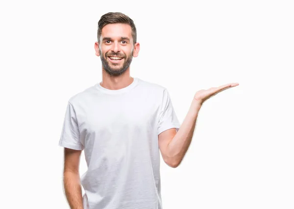 Joven Hombre Guapo Sobre Fondo Aislado Sonriente Alegre Presentando Señalando — Foto de Stock