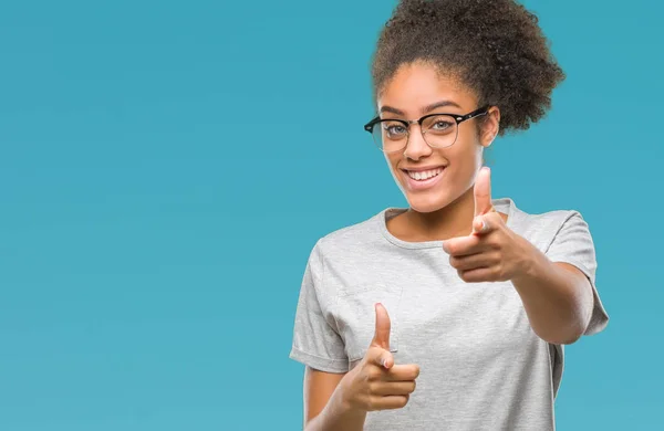 Young Afro American Woman Wearing Glasses Isolated Background Pointing Fingers — Stock Photo, Image