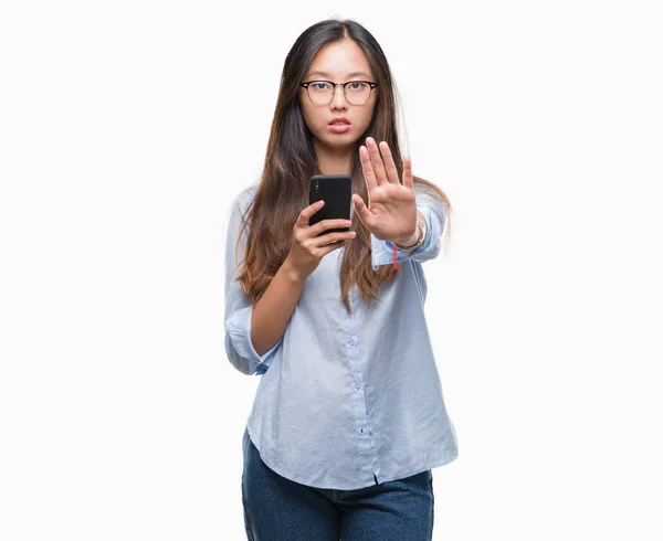 Young Asian Woman Texting Using Smartphone Isolated Background Open Hand — Stock Photo, Image