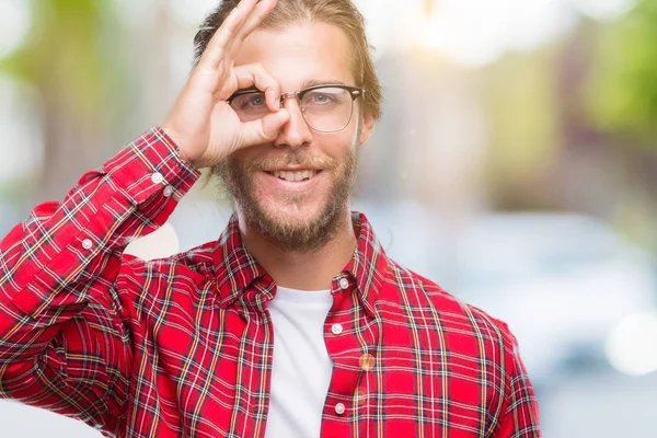 Ung Vacker Man Med Långt Hår Glasögon Över Isolerade Bakgrund — Stockfoto