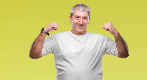 Hombre Mayor Guapo Sobre Fondo Aislado Mostrando Los Músculos Los — Foto de Stock