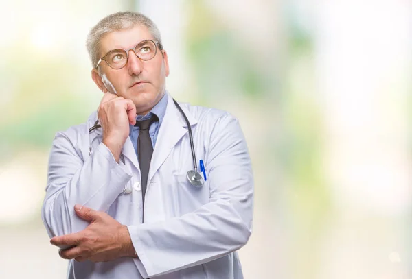 Handsome Senior Doctor Man Isolated Background Hand Chin Thinking Question — Stock Photo, Image