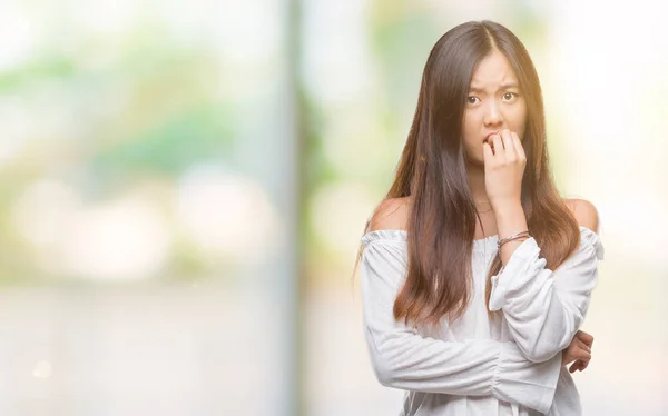 Mujer Asiática Joven Sobre Fondo Aislado Buscando Estresado Nervioso Con — Foto de Stock