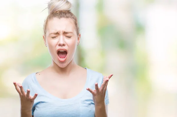 Giovane Donna Bionda Sfondo Isolato Pazzo Pazzo Urlando Urlando Con — Foto Stock