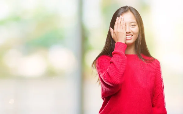 Ung Asiatisk Kvinna Som Bär Vinter Tröja Över Isolerade Bakgrund — Stockfoto