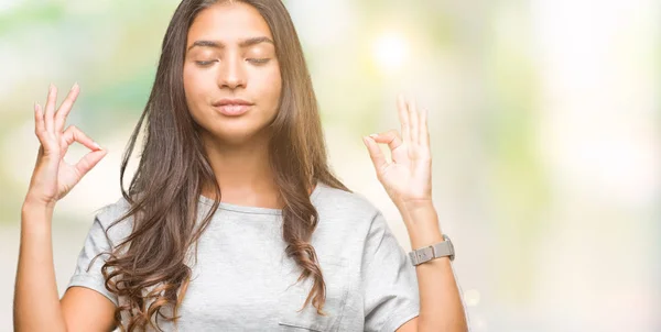 Jonge Mooie Arabische Vrouw Geïsoleerde Achtergrond Ontspannen Lachend Met Ogen — Stockfoto