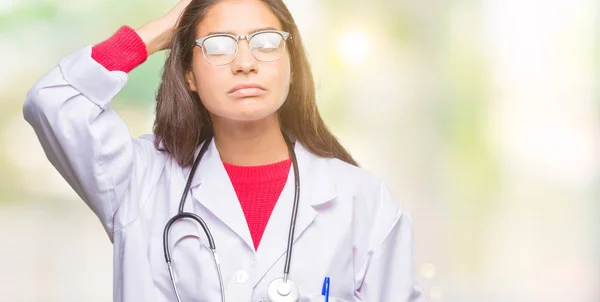 Jovem Árabe Médico Mulher Sobre Fundo Isolado Confundir Maravilha Sobre — Fotografia de Stock