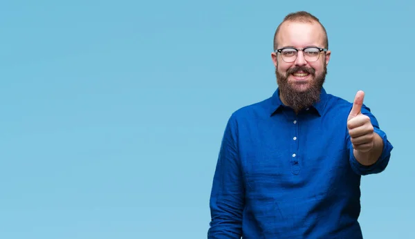 Young Caucasian Hipster Man Wearing Glasses Isolated Background Doing Happy — Stock Photo, Image