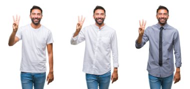 Yakışıklı genç Hintli gösterilen ve parmakları ile işaret izole arka plan üzerinde kolaj kendinden emin ve mutlu gülümseyerek süre on numara.