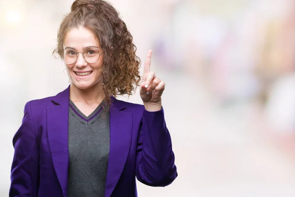 Giovane Ragazza Studentessa Bruna Indossa Uniforme Scolastica Occhiali Sfondo Isolato — Foto Stock