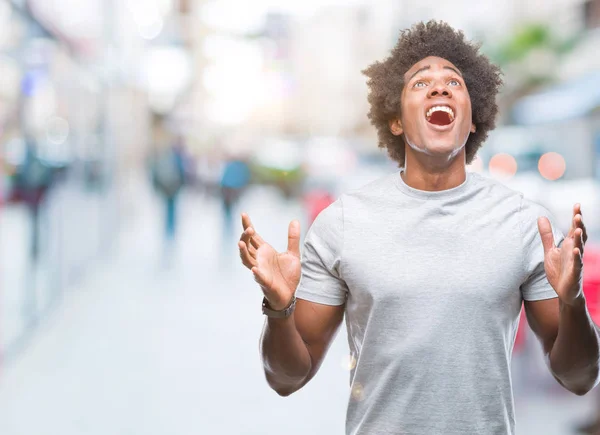 Hombre Afroamericano Sobre Fondo Aislado Loco Loco Gritando Gritando Con —  Fotos de Stock