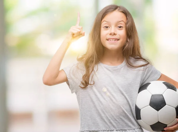 Esmer Latin Kız Futbol Futbol Topu Sürpriz Bir Fikir Soru — Stok fotoğraf