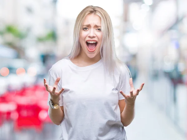 Mladá Blond Žena Nad Izolované Pozadí Crazy Šílený Křik Řvát — Stock fotografie