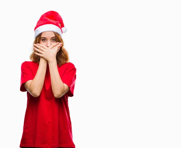 Junge Schöne Frau Über Isoliertem Hintergrund Mit Weihnachtsmütze Schockiert Mund — Stockfoto