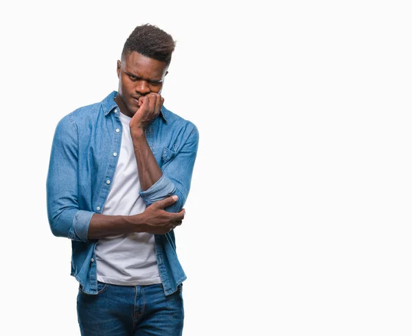 Jonge Afro Amerikaanse Man Geïsoleerde Achtergrond Zoek Gestresst Nerveus Met — Stockfoto