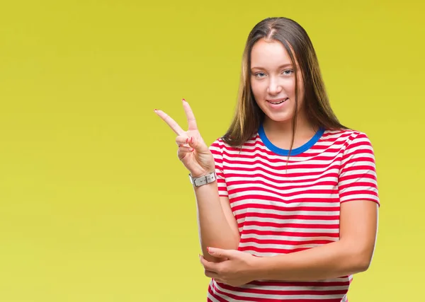 Junge Kaukasische Schöne Frau Über Isoliertem Hintergrund Lächelnd Mit Glücklichem — Stockfoto