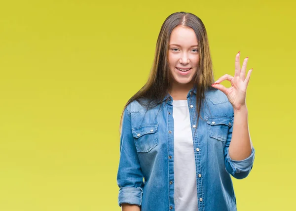 Mulher Bonita Caucasiana Jovem Sobre Fundo Isolado Sorrindo Positivo Fazendo — Fotografia de Stock