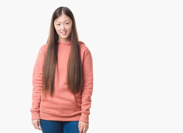 Jovem Chinesa Sobre Fundo Isolado Usando Camisola Esporte Com Sorriso — Fotografia de Stock